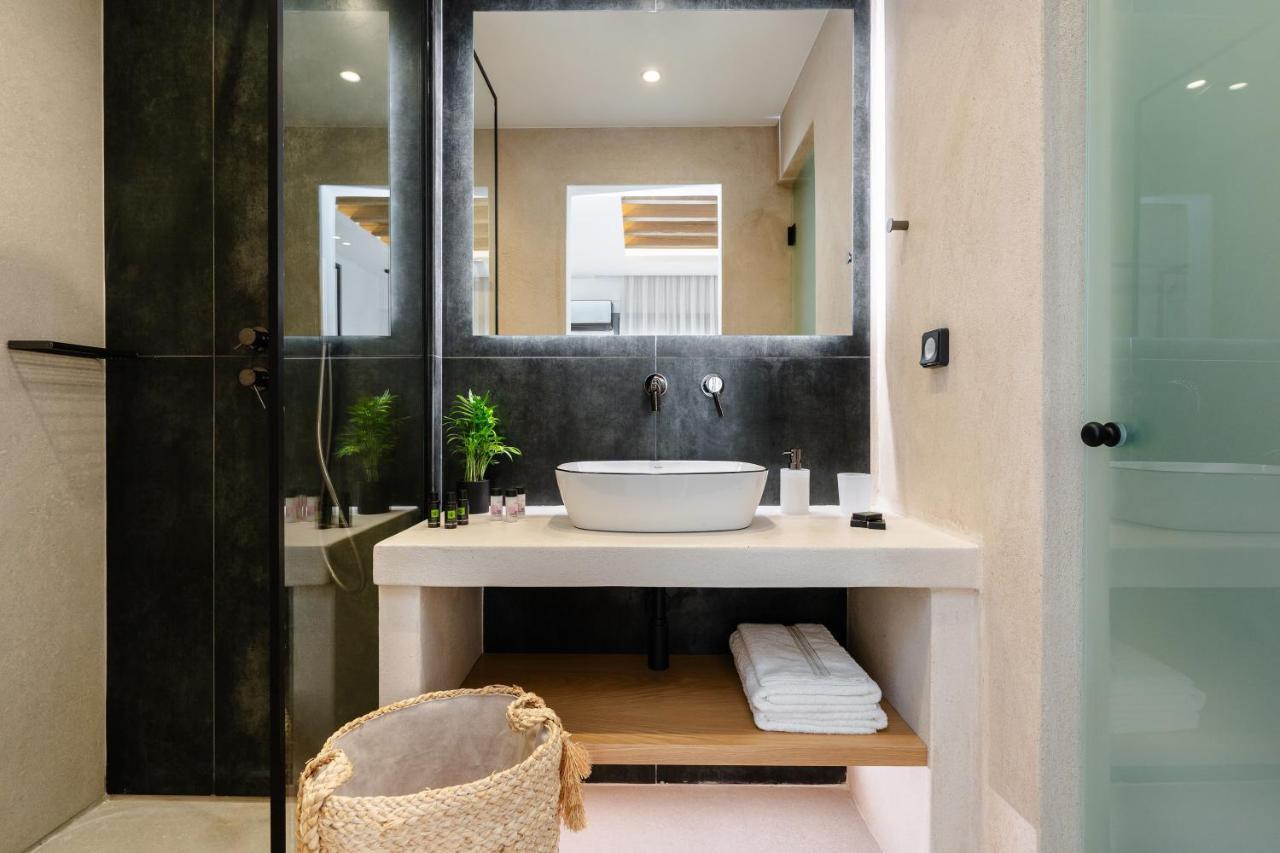 Elvirtus Suites Naxos City Eksteriør billede