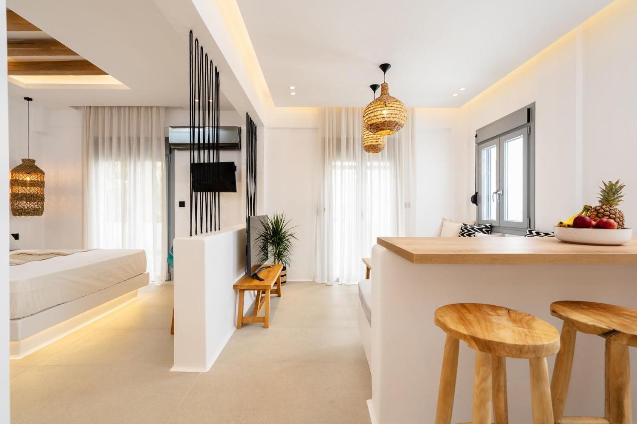 Elvirtus Suites Naxos City Eksteriør billede
