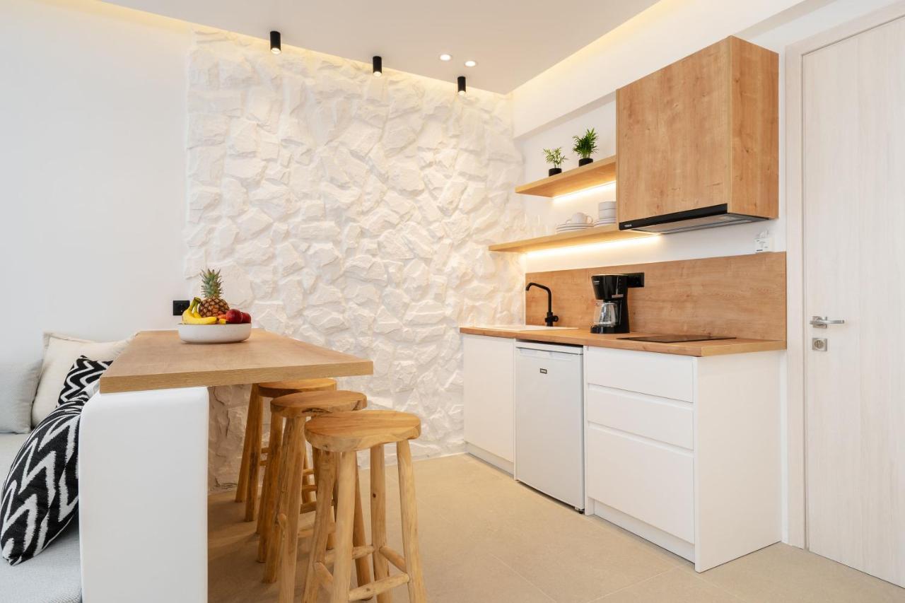 Elvirtus Suites Naxos City Eksteriør billede